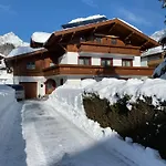 Haus Sommerstein Apartamento *